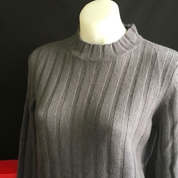 New Gap   - Picture 2 of 5